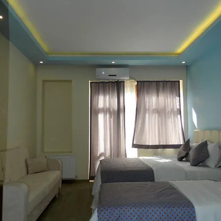 タクシム ムード